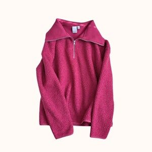 NWOT ELLE pink and burgundy sherpa quarter zip jumper